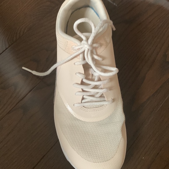 Nike bubble shoes up for sale! - Picture 3 of 4